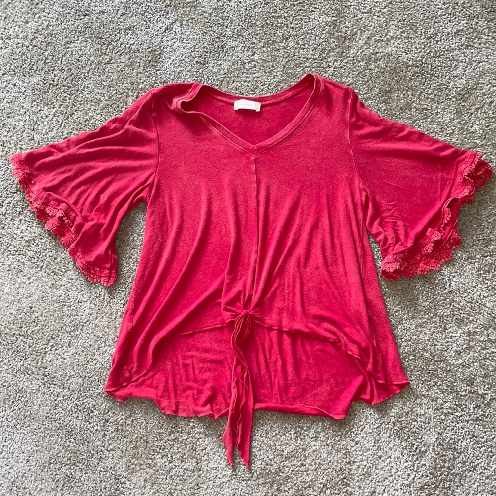 Women’s short sleeve top